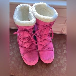 Tecnica Pink Suede MoonBoots 38